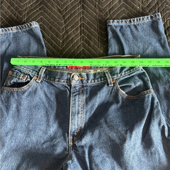 Vintage women’s Levi’s 550 size 16. Dark wash. Classic Relaxed fit. Tapered leg. - Picture 4 of 8
